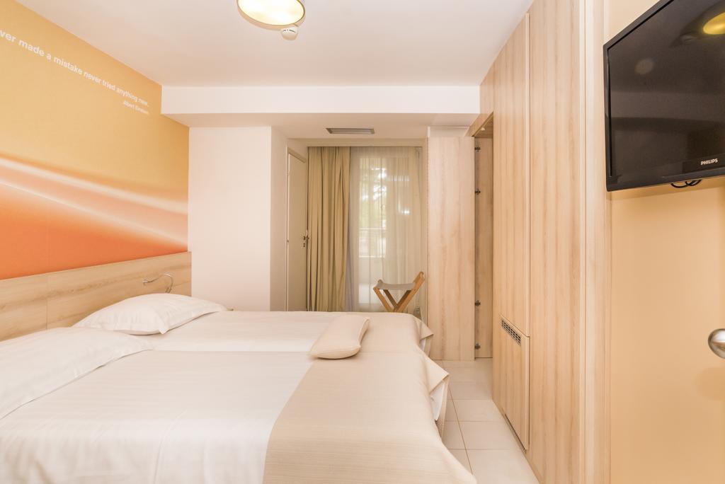 Residence Umag Plava Laguna Exterior photo